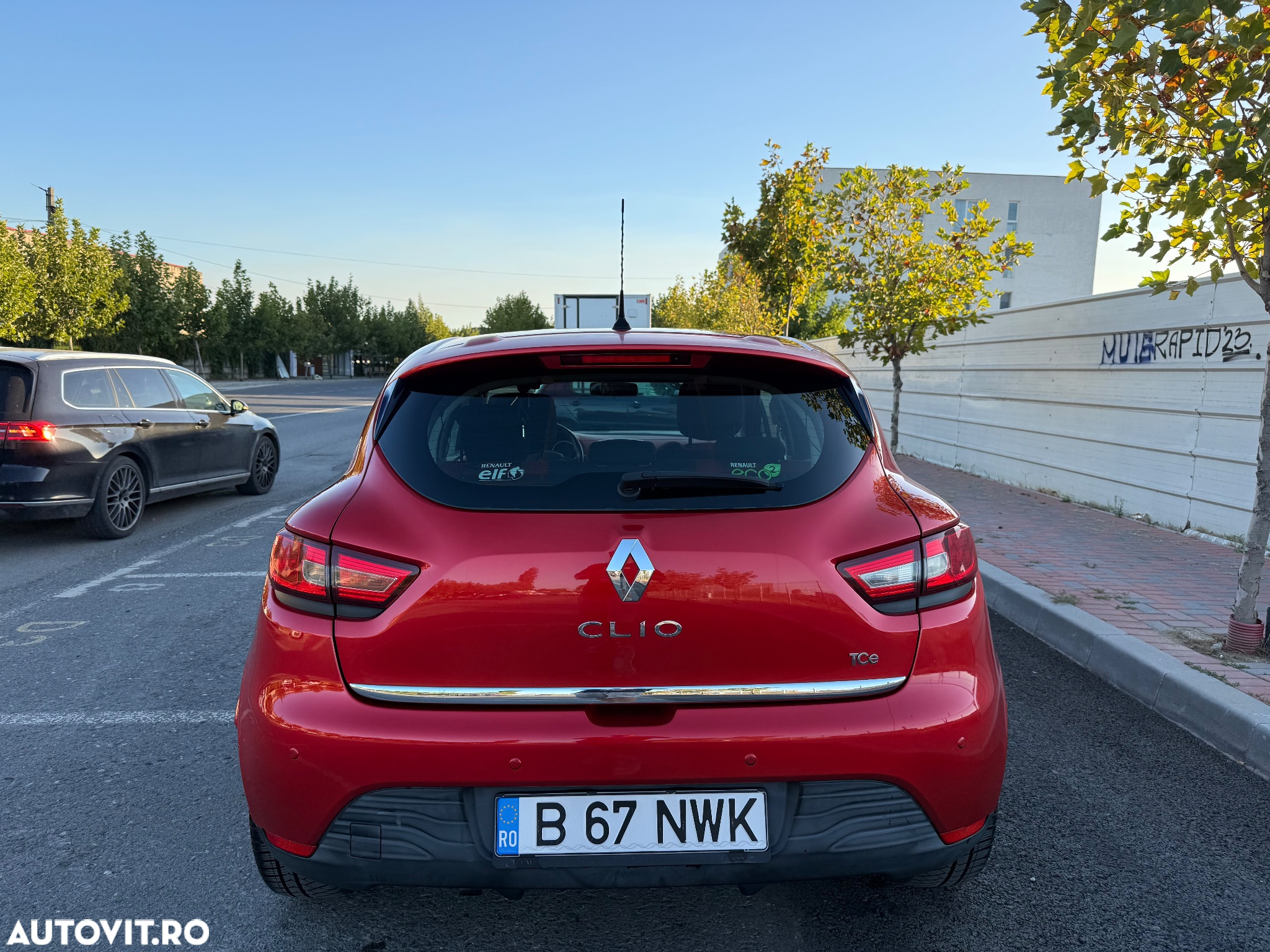 Renault Clio IV 0.9 TCe Authentique - 5