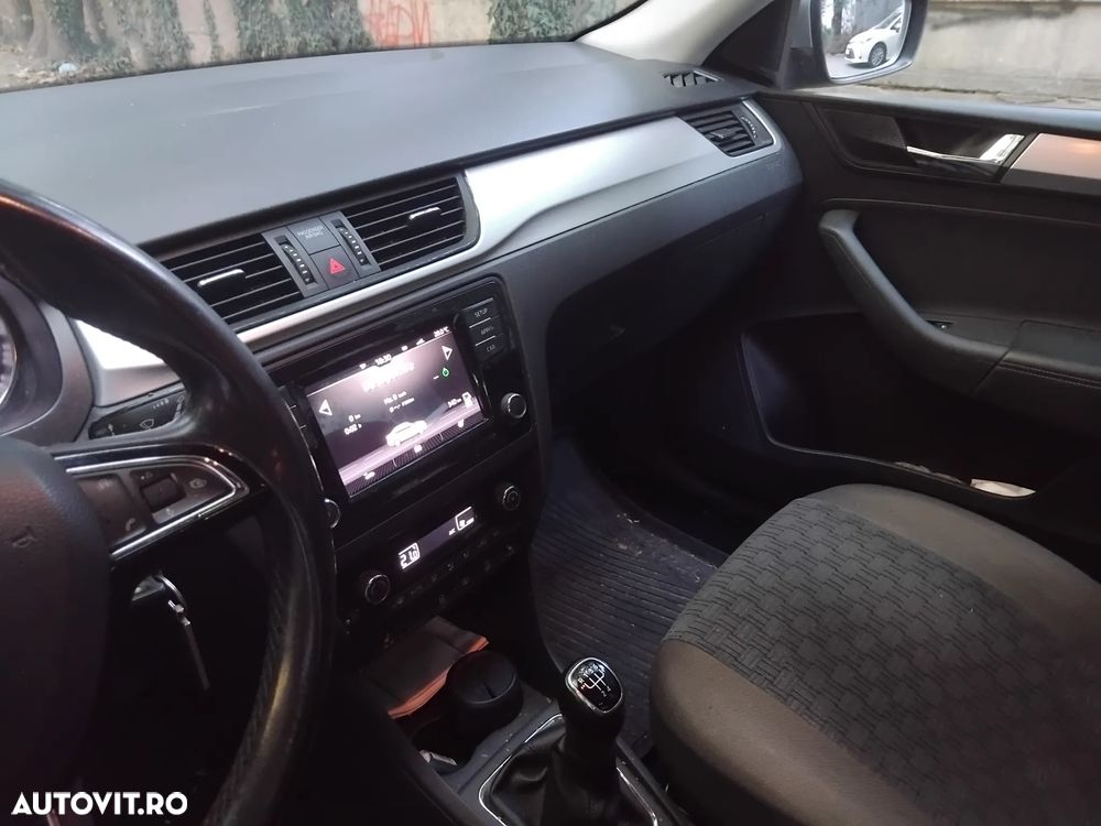 Skoda RAPID 1.0 TSI Avantaj - 7