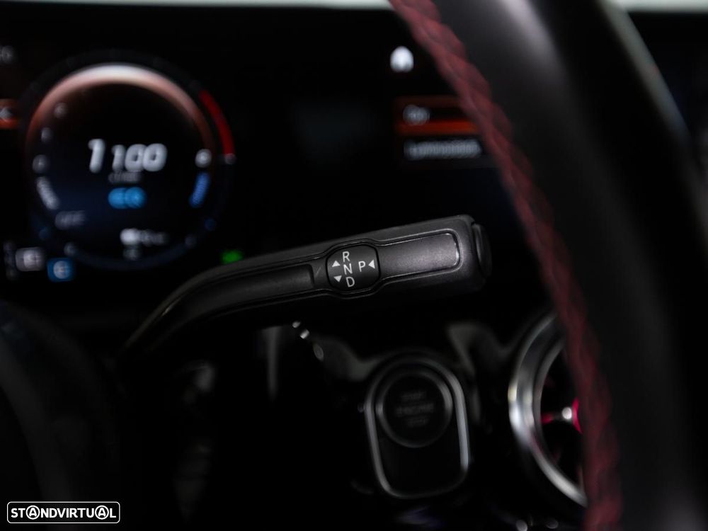 Mercedes-Benz GLA 250 e 8G-DCT AMG Line - 19