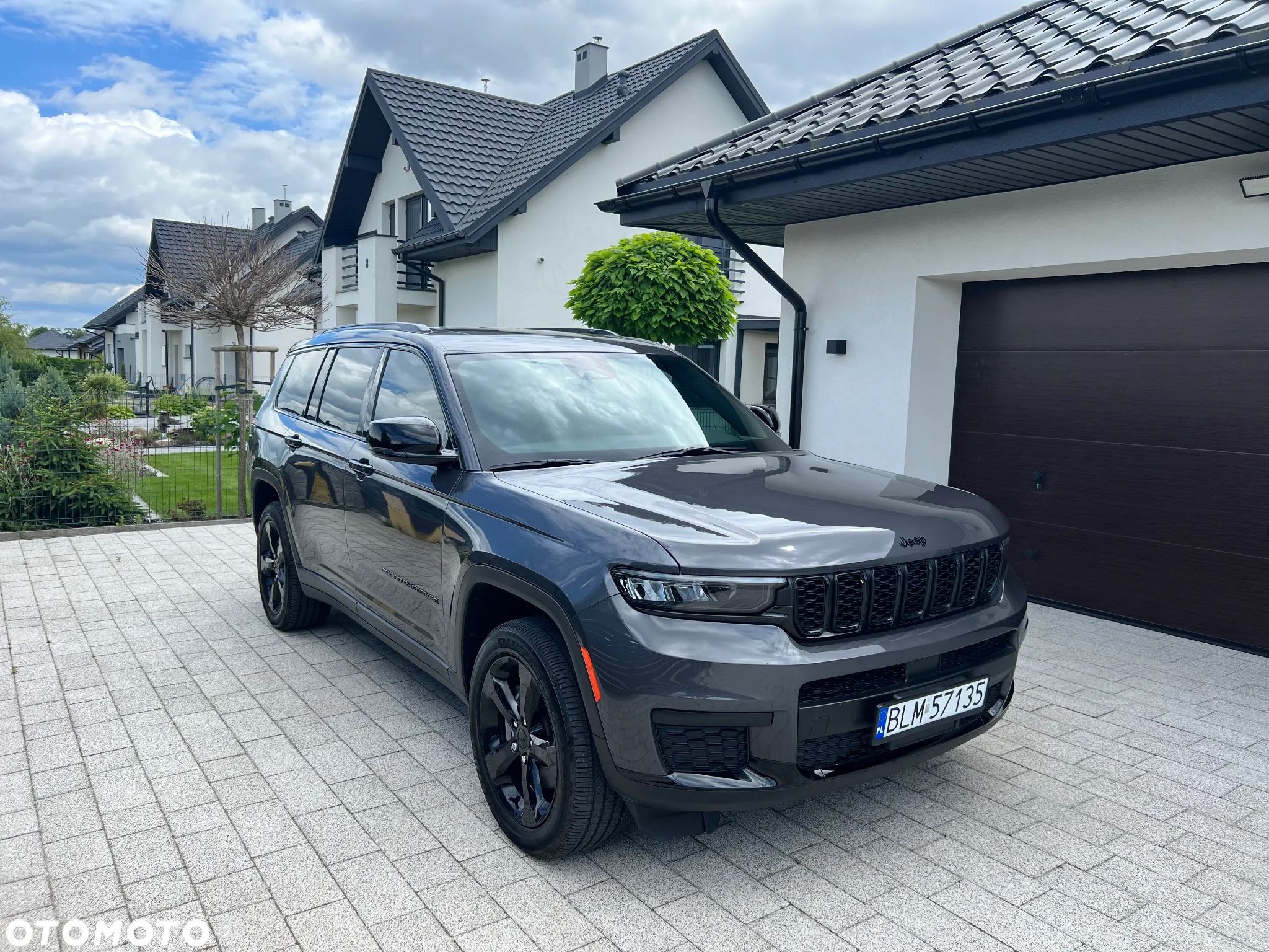 Jeep Grand Cherokee - 1
