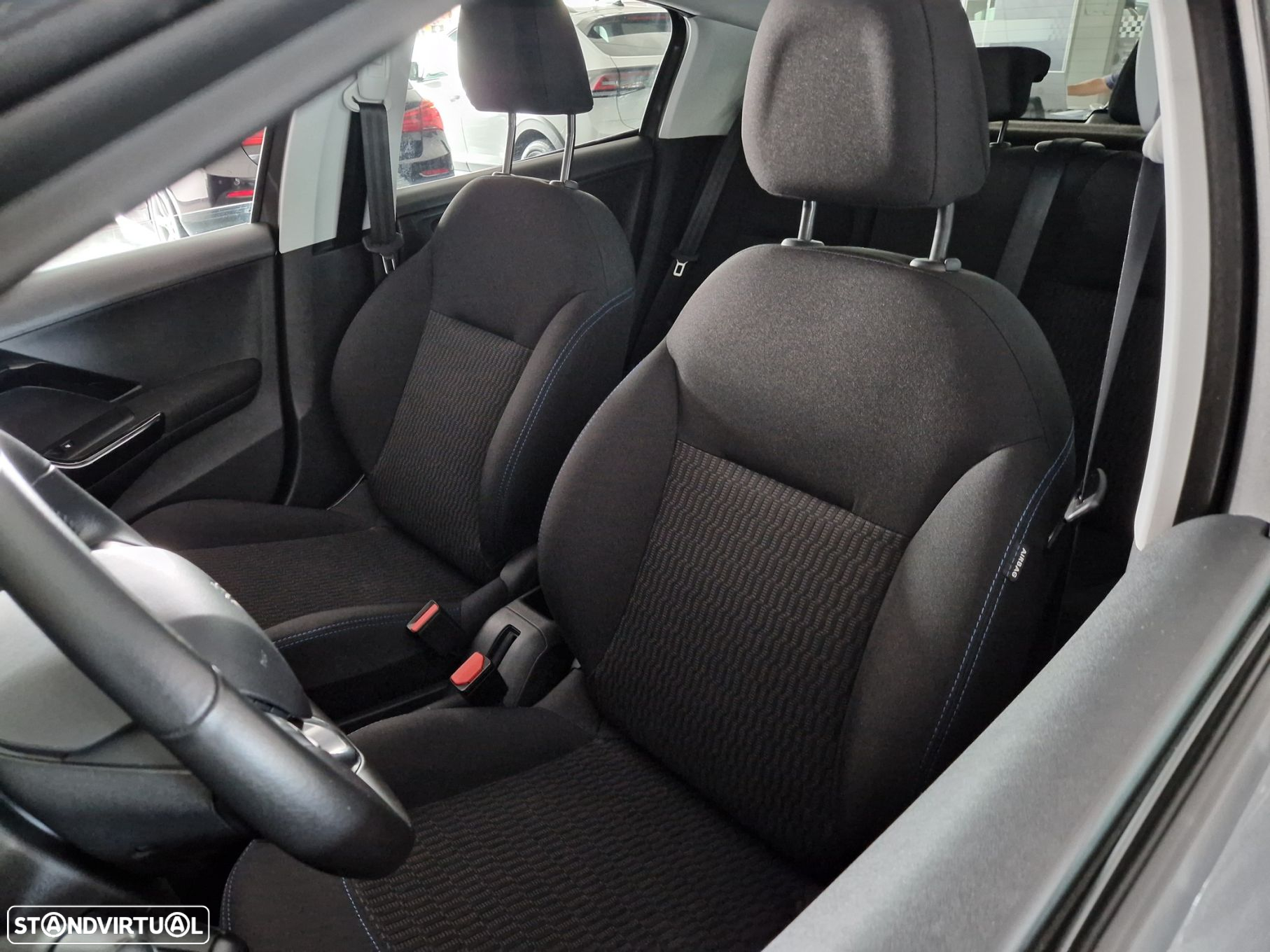 Peugeot 208 1.2 PureTech Style - 14