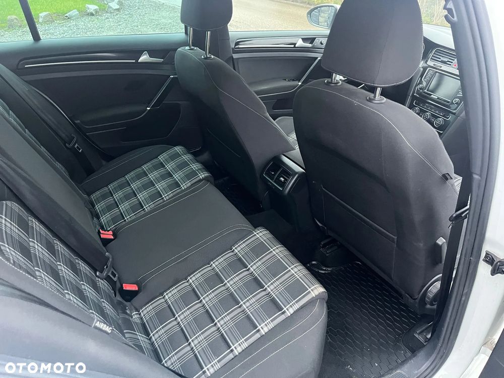 Volkswagen Golf Variant GTD BlueMotion Technology - 13