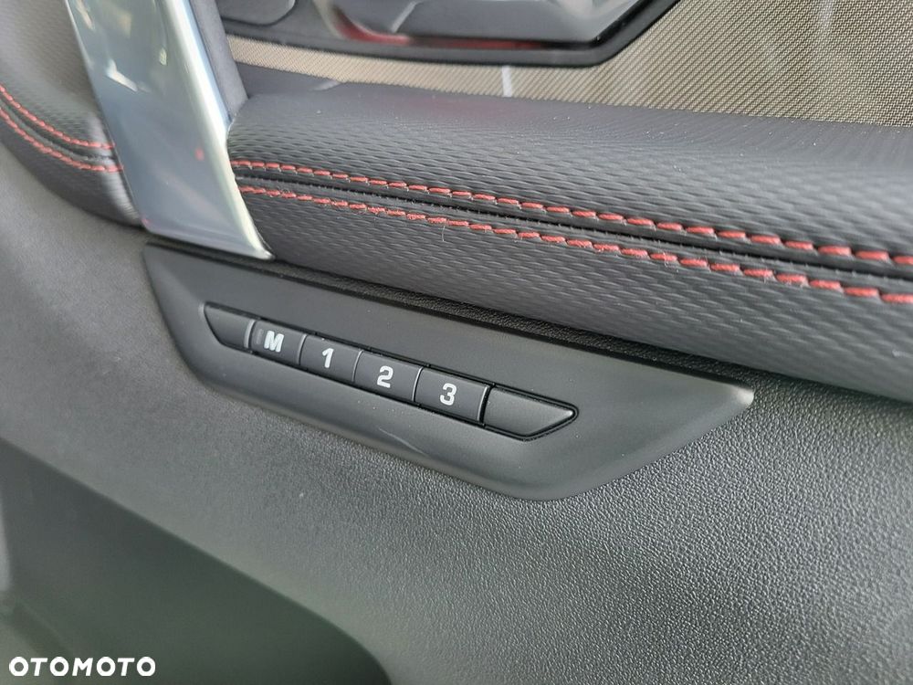 Land Rover Discovery Sport - 27