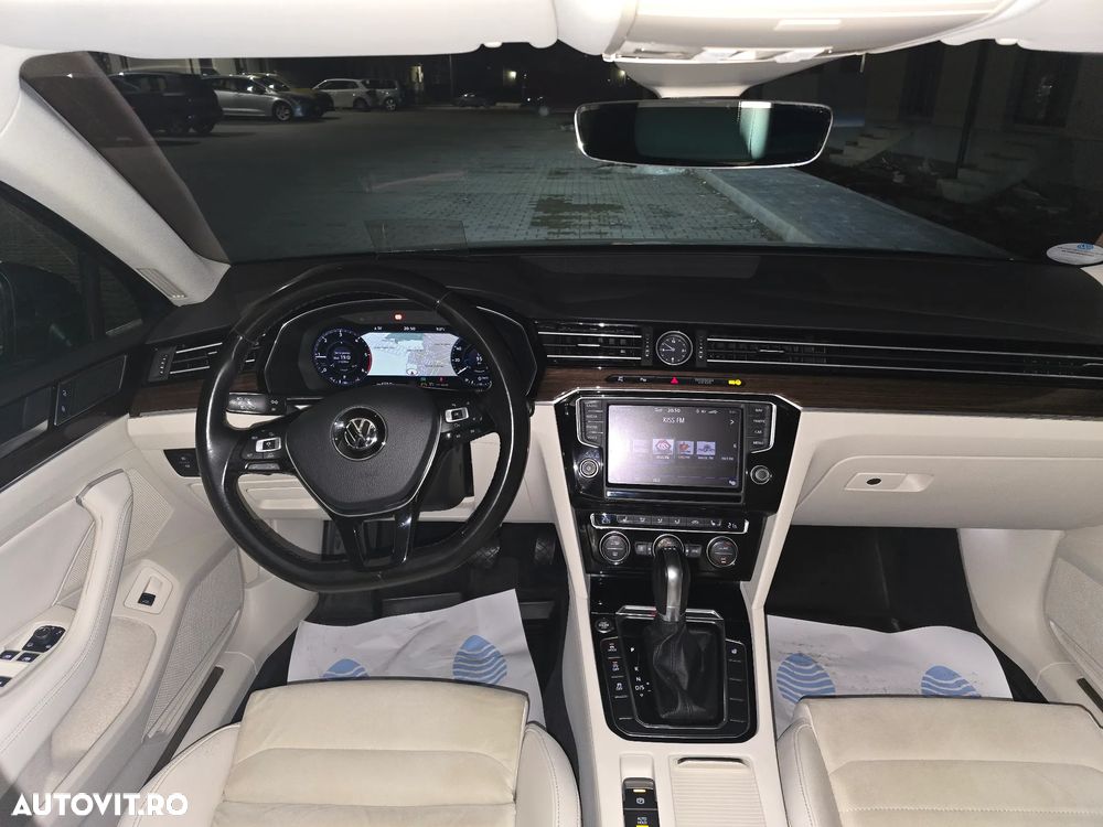 Volkswagen Passat - 11