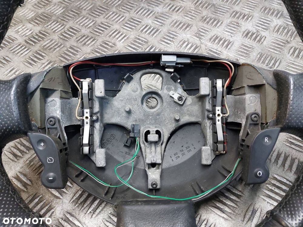 KIEROWNICA + PODUSZKA RENAULT SCENIC II 8200106306E 8200130497B - 8