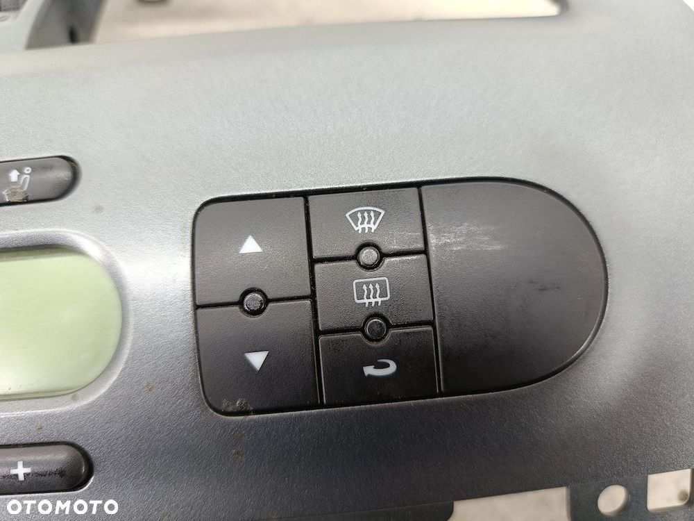 PANEL NAWIEWU SEAT LEON II - 3