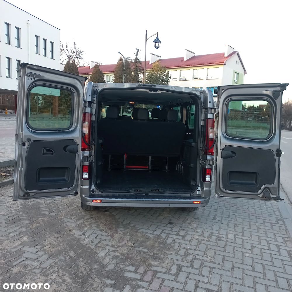 Opel Vivaro L2H1 2,9t Elegance Business - 28