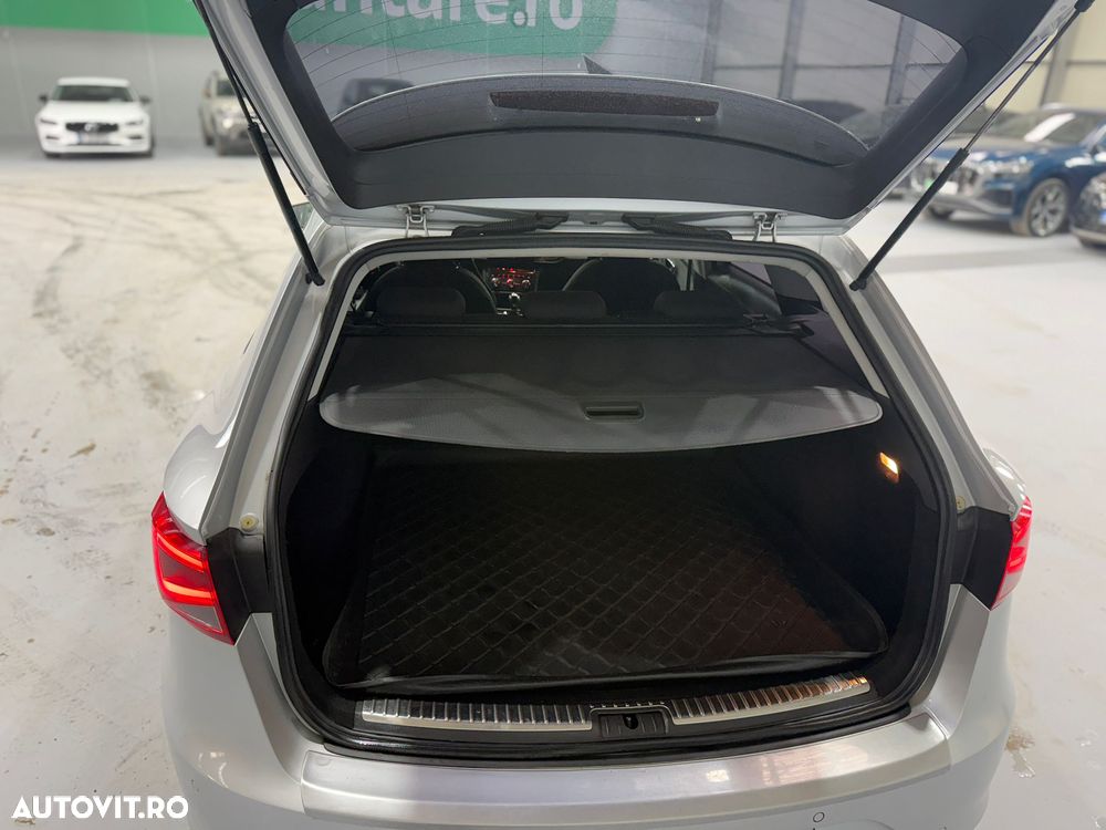 Seat Leon 1.6 TDI ECOMOTIVE Style - 16