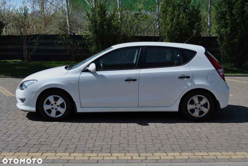 Hyundai i30 1.6 Comfort - 16