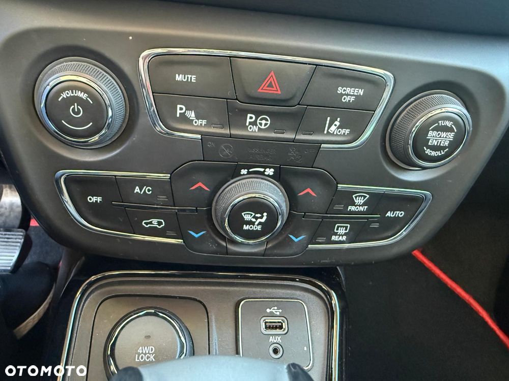 Jeep Compass - 15