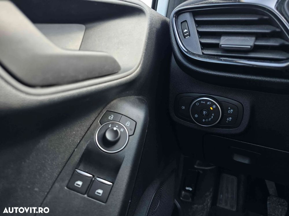 Ford Fiesta - 16