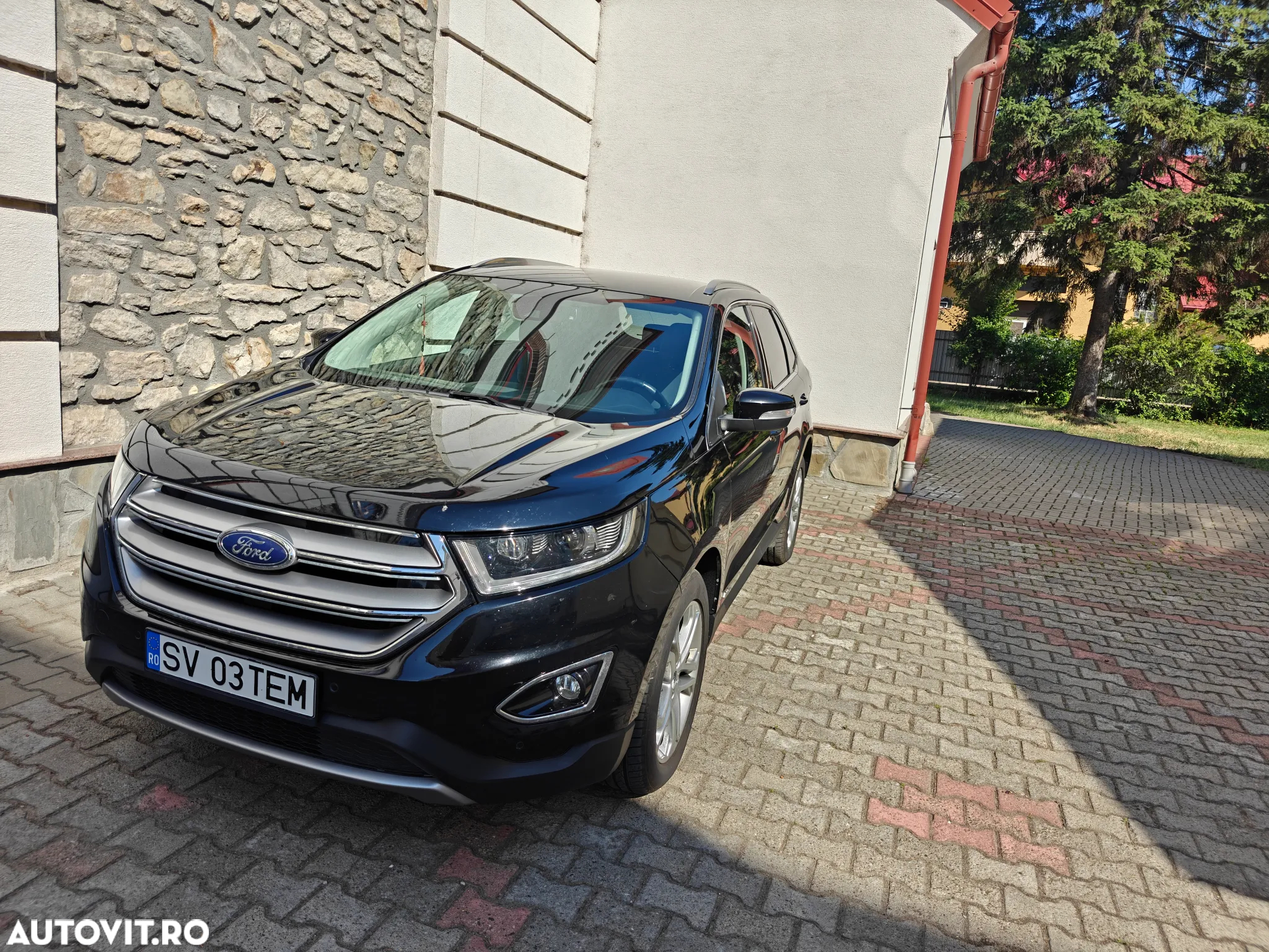 Ford Edge 2.0 TDCi Powershift Titanium - 2
