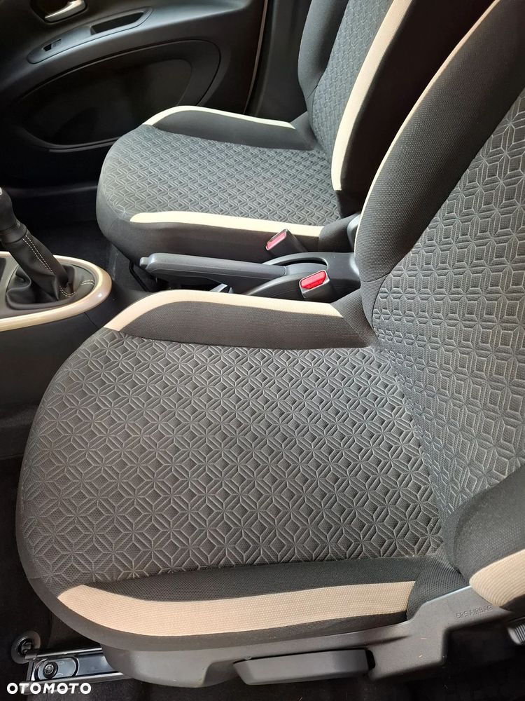 Toyota Aygo x - 16