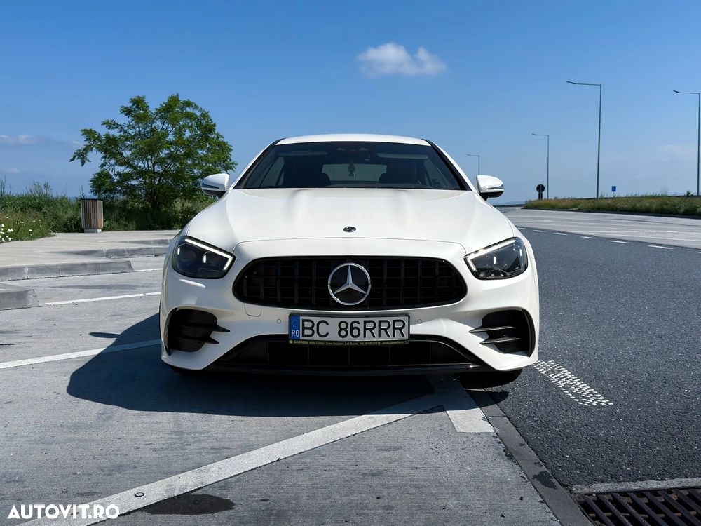 Mercedes-Benz E - 4