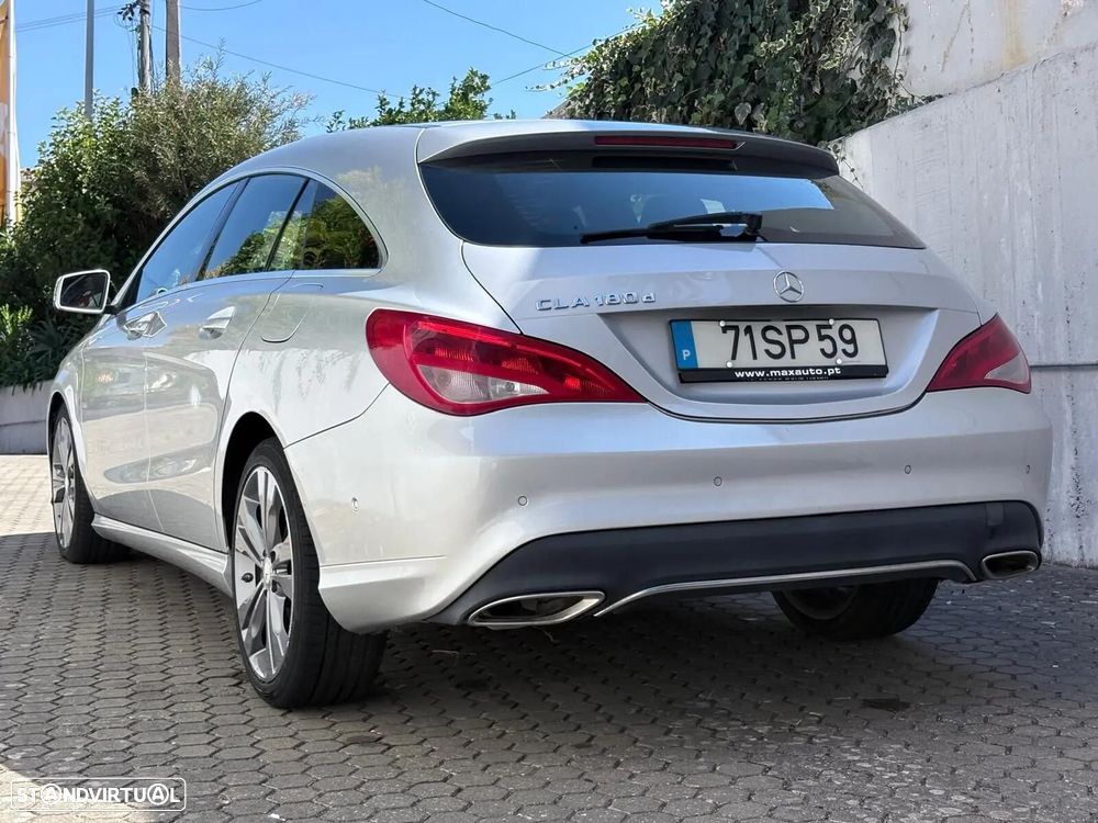 Mercedes-Benz CLA 180 d Shooting Brake Urban Aut. - 24