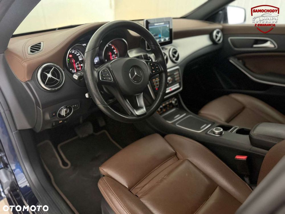 Mercedes-Benz CLA - 13