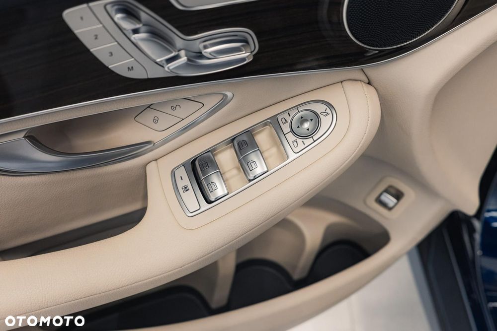 Mercedes-Benz GLC 300 4-Matic - 29