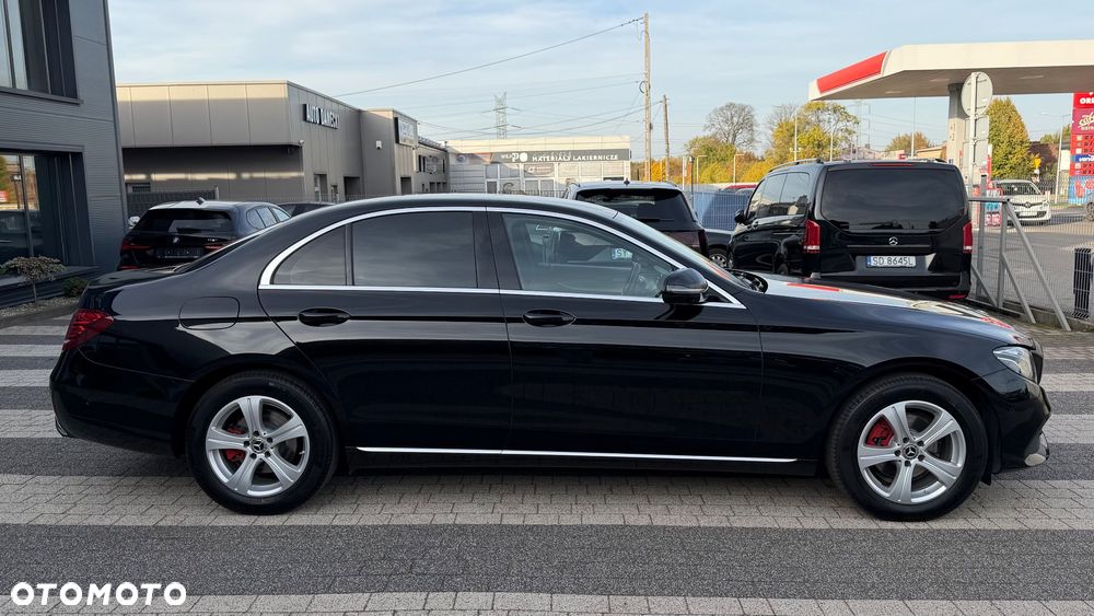 Mercedes-Benz E-Class 2017 photo 3