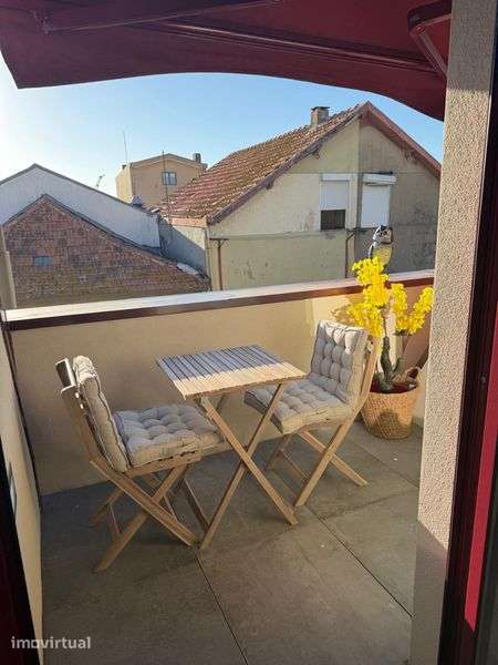 Apartamento t1 100 metros da praia matosinhos, mobilado - Grande imagem: 3/8