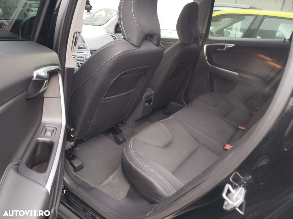 Volvo XC 60 D4 AWD Geartronic Kinetic - 7
