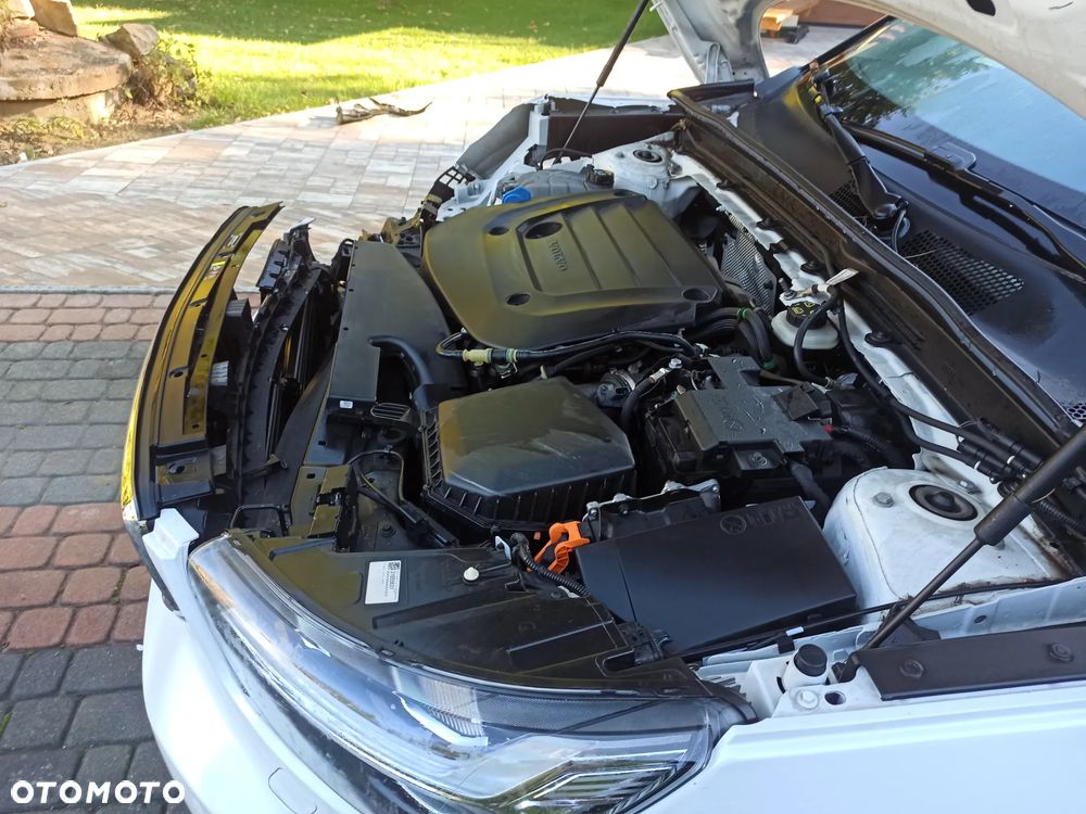 Volvo XC 40 B4 B AWD Geartronic RDesign - 6