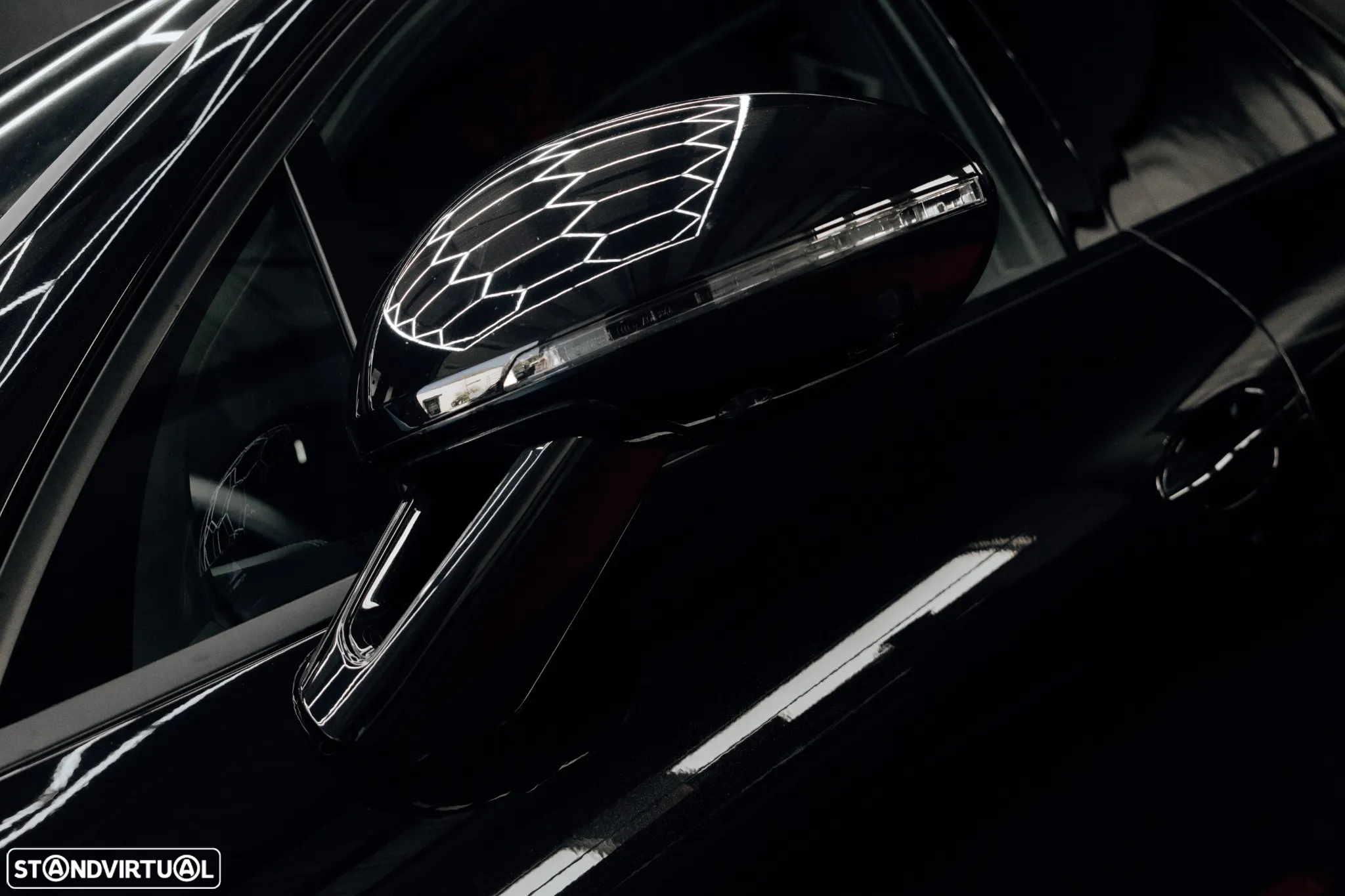 Porsche Macan T - 11