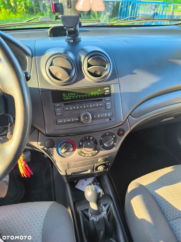 Chevrolet Aveo - 8