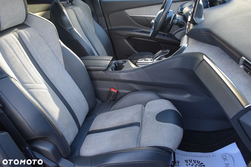 Peugeot 3008 1.6 PureTech HYbrid4 GT S&S EAT8 - 27