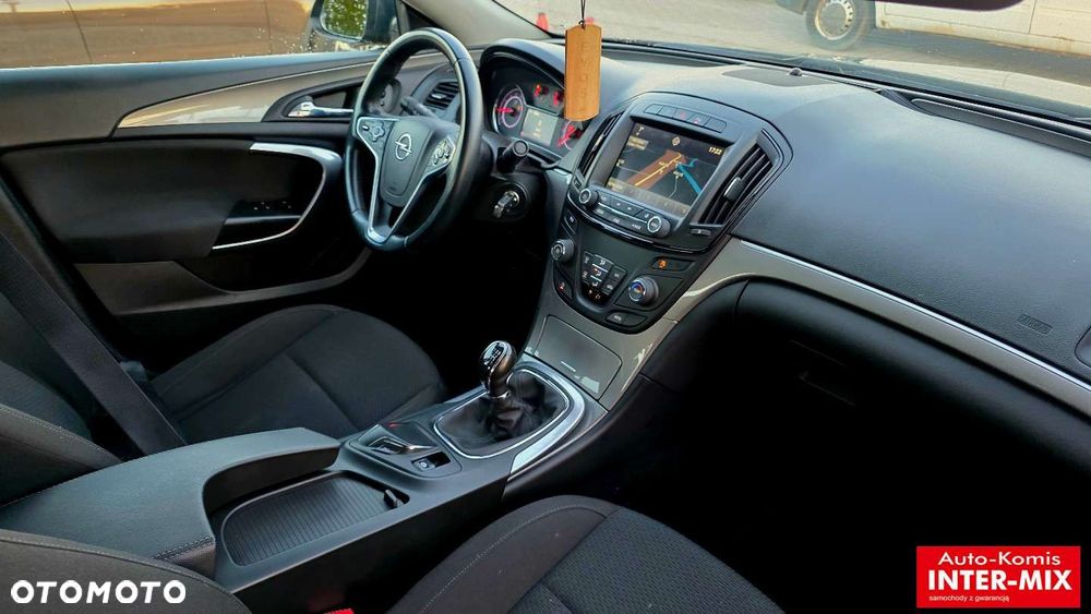 Opel Insignia - 35