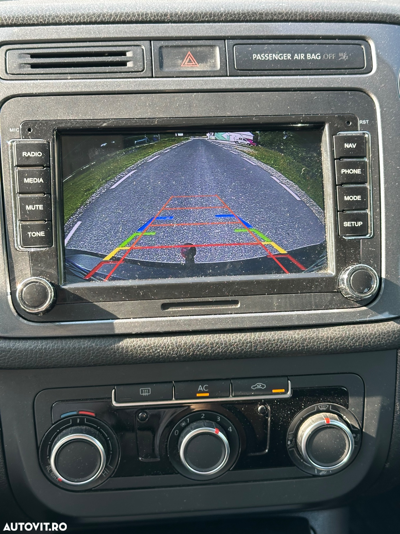 Volkswagen Tiguan 2.0 TDI 4Motion Trend & Fun - 9