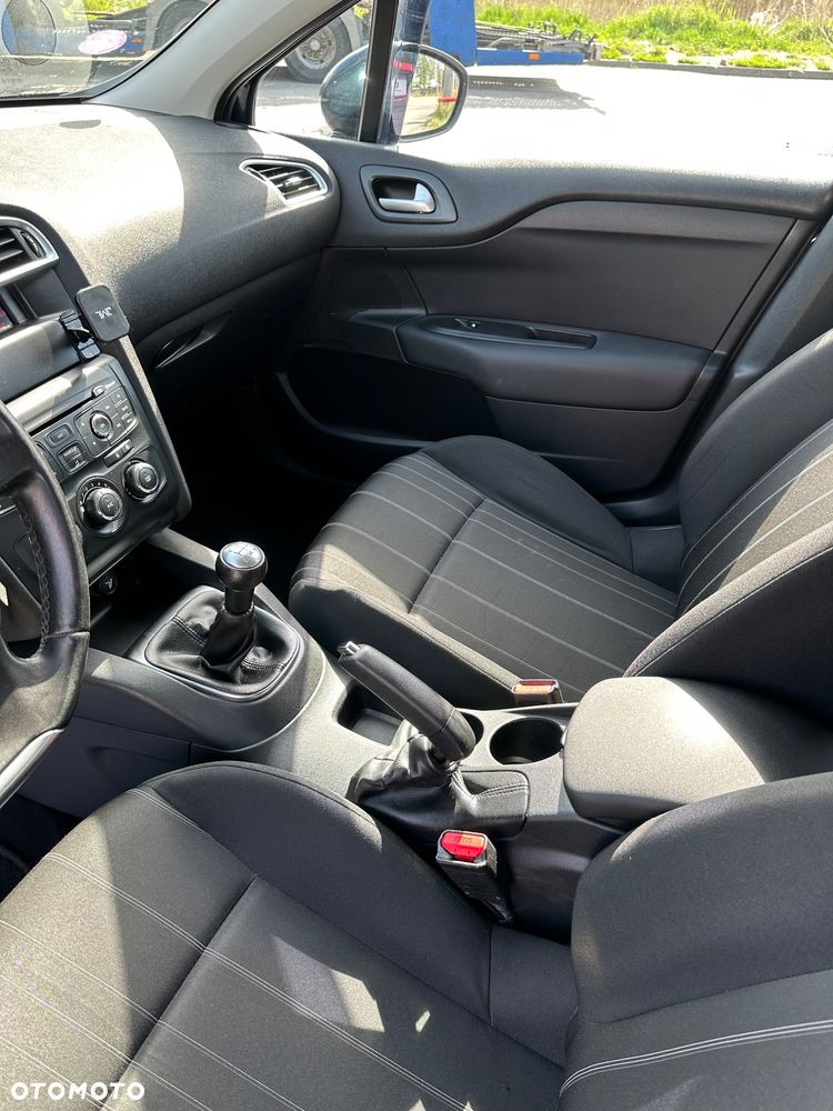 Citroën C4 VTi 95 Attraction - 23