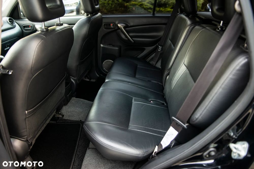 Toyota RAV4 4x4 Sol - 18
