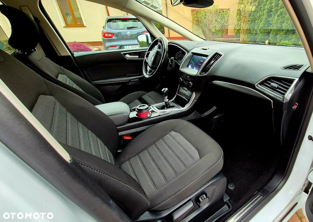 Ford S-Max 2.0 EcoBlue Titanium - 17