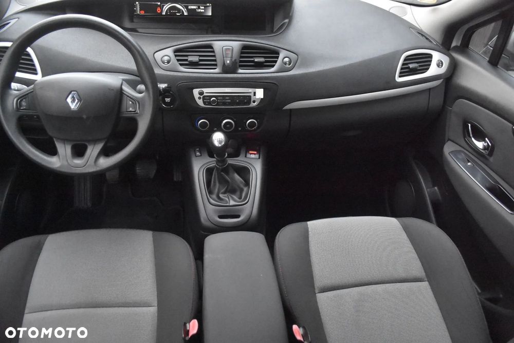 Renault Scenic 1.5 dCi Authentique - 6