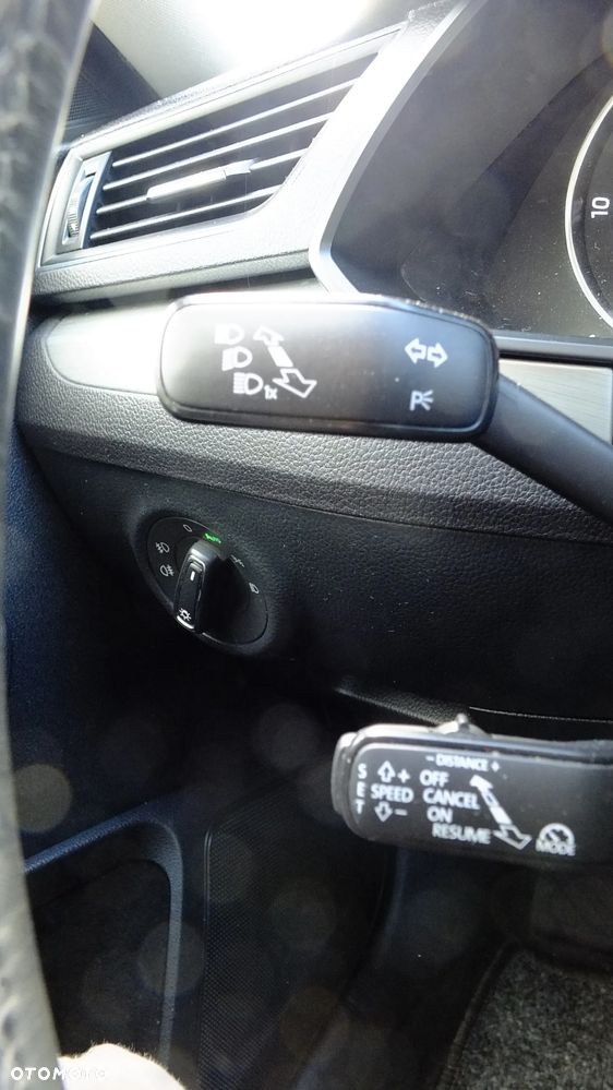 Skoda Superb 2.0 TDI Ambition - 22