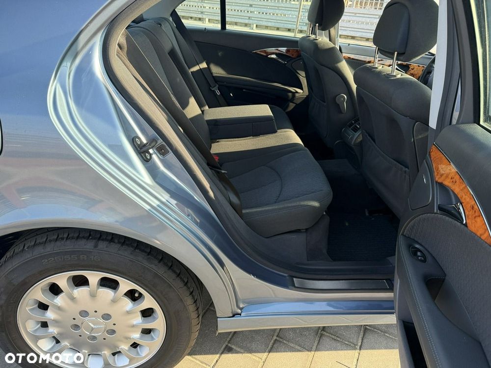 Mercedes-Benz Klasa E 200 Kompressor Automatik Elegance - 19