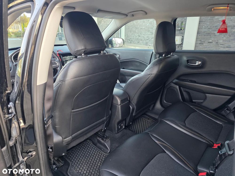 Jeep Compass 1.4 TMair Longitude FWD S&S - 14