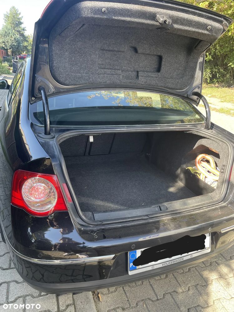 Volkswagen Passat 1.9 TDI Comfortline - 9