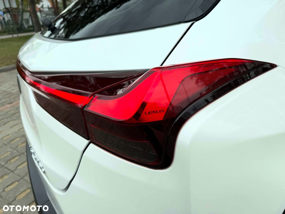 Lexus UX 250h Prestige 2WD - 7