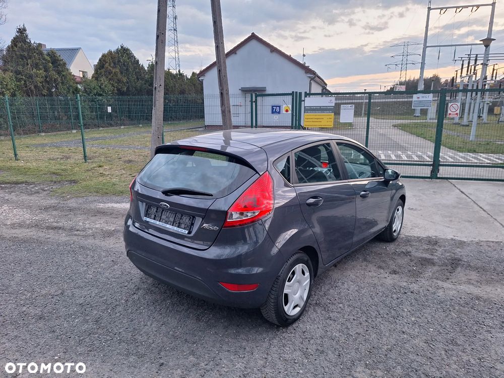 Ford Fiesta - 4