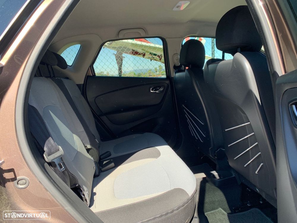 Renault Captur 1.5 dCi Exclusive - 22