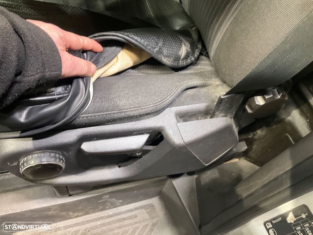 Ford Transit Custom 2.2 TDCI 270 L1 - 14