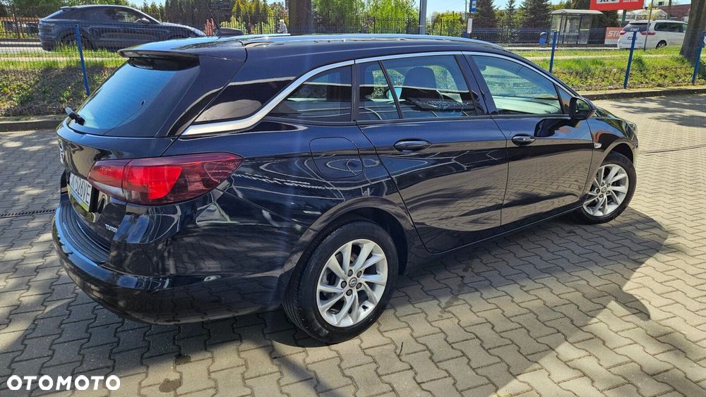 Opel Astra 1.4 T Elite S&S - 4