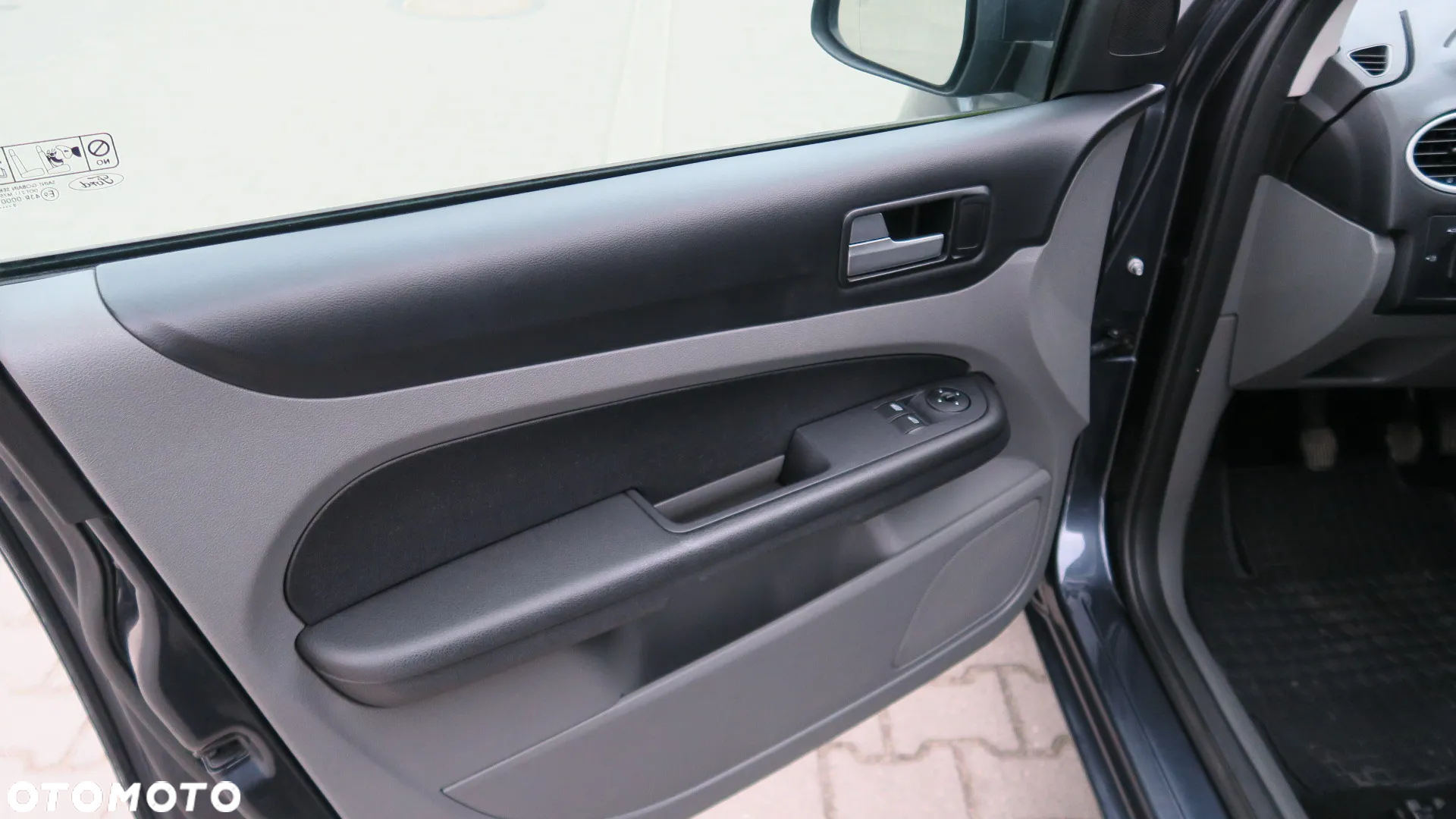 Ford Focus - 12
