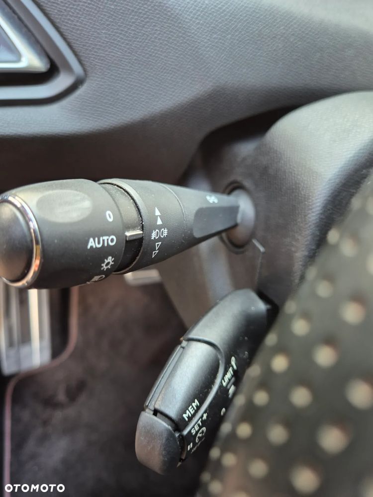 Peugeot 308 BlueHDi FAP 150 EAT6 Stop&Start GT-Line Edition - 18