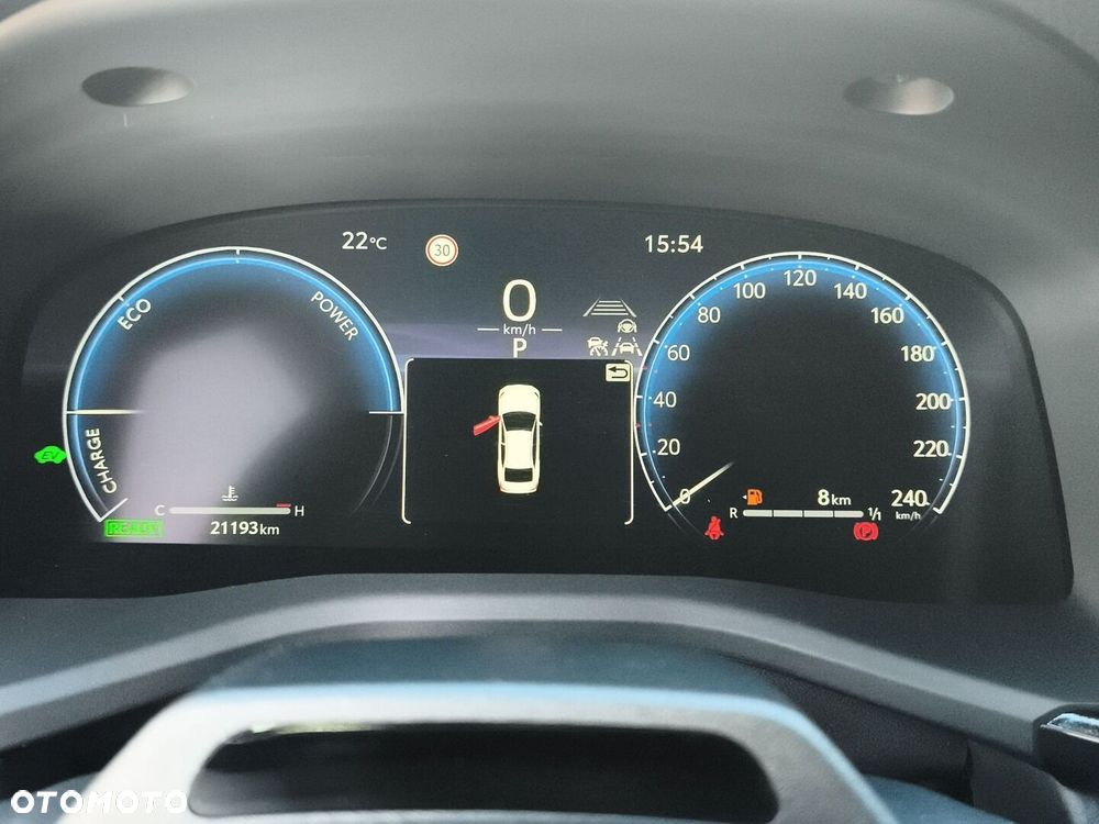 Toyota Camry - 23
