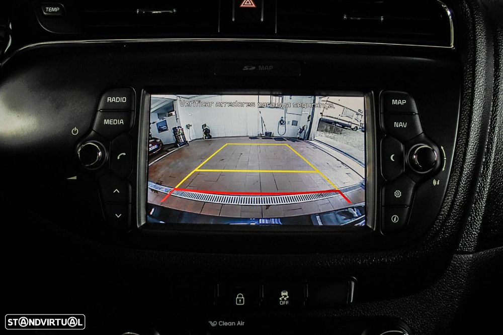 Kia Ceed 1.6 CRDi GT Line - 32