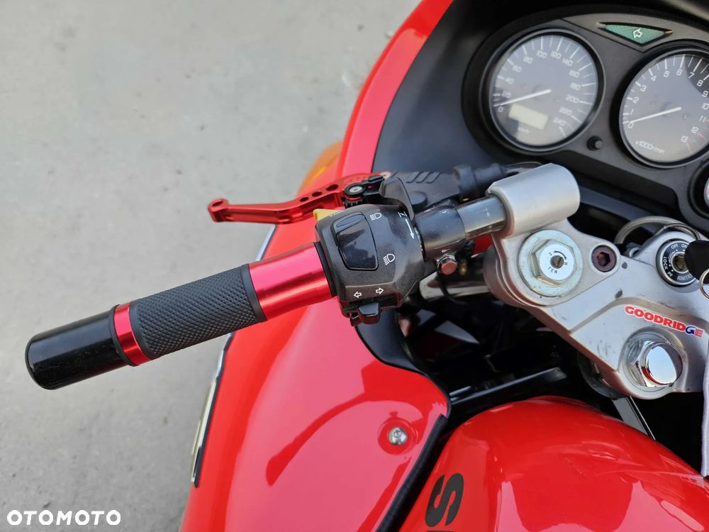 Suzuki GSX - 25