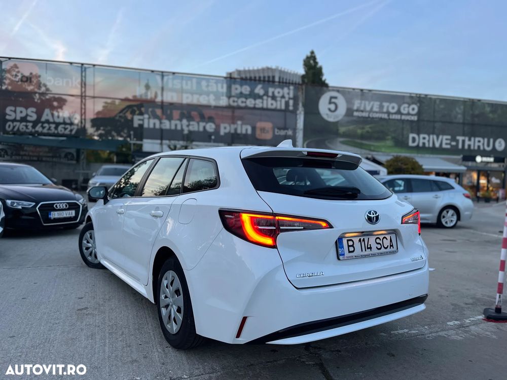 Toyota Corolla - 4