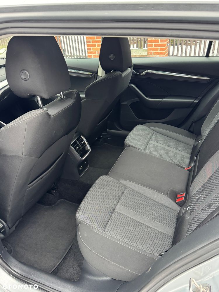 Skoda Octavia 2.0 TDI SCR Ambition DSG - 12